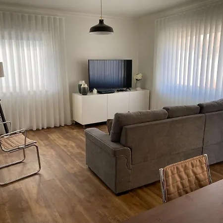 Casas Martinho Apartment *
